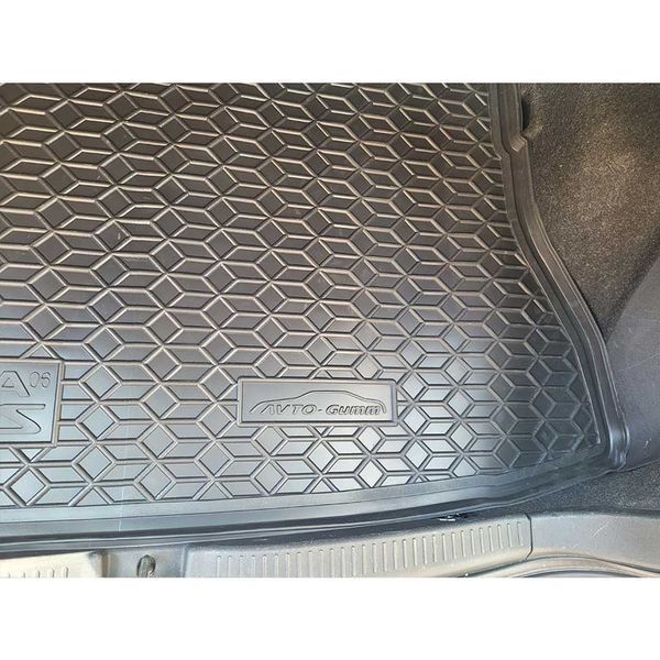 Коврик в багажник резиновый для Toyota Auris (2006+)/ Тойота Аурис 112019 фото