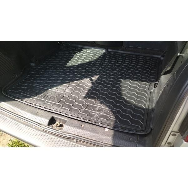 Коврик в багажник резиновый для Opel Zafira A 1999- 5 мест/ Опель Зафира А 111726 фото