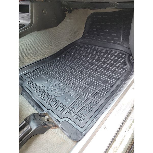 Килимки в салон автогум для Mitsubishi L 200 DoubleCab 1996-2006 12076 фото