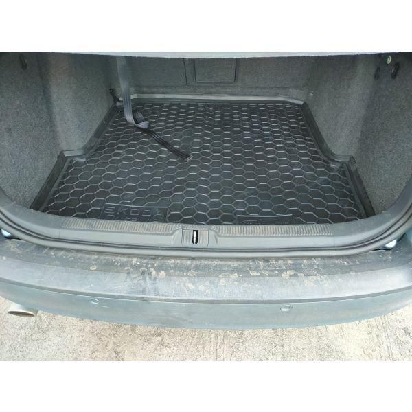 Килимок в багажник гумовий для Skoda Octavia/Skoda Octavia A5 2004+ Universal / Універсал 111478 фото