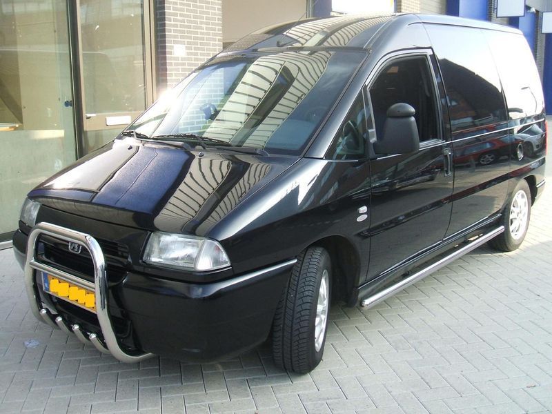 Кенгурятник передній захист для Peugeot Expert 1995-2006 AUG0151 фото