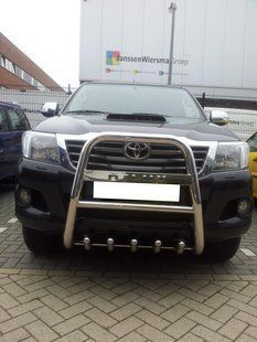Кенгурятник для Toyota Hilux 2015+ захист бампера дуги пороги AUG0704 фото