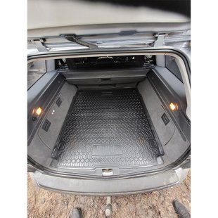 Коврик в багажник резиновый для Opel Vectra C (Универсал) 112138 фото