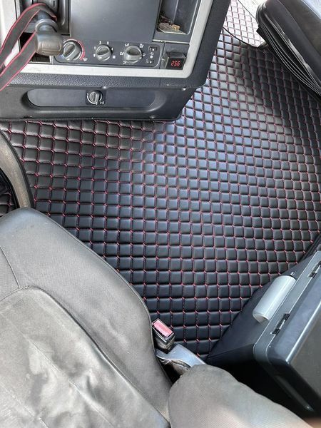 Коврики в салон Экокожа для Iveco Stralis 2002-2007 2582123691 фото