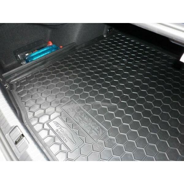 Коврик в багажник резиновый для Volkswagen Passat B8 2015- (Sedan) / Фольксваген Пассат 111500 фото