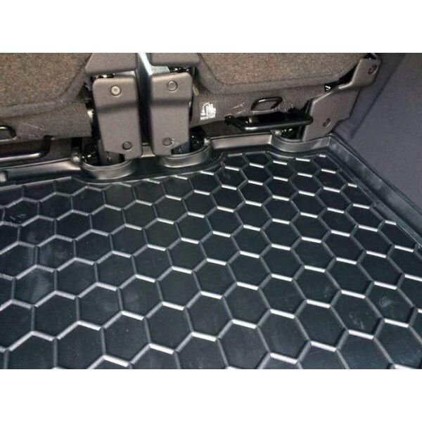 Килимок в багажник гумовий для Ford Tourneo Connect / Форд Торнео Конект 2013- (коротка база) 111227 фото